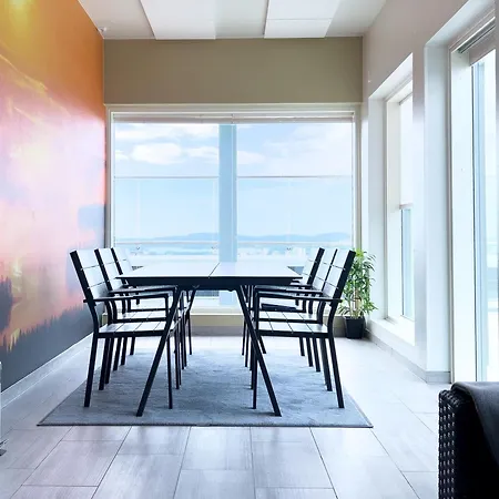 Huoneisto Aseman Portti - Stunning 1br 10th Floor